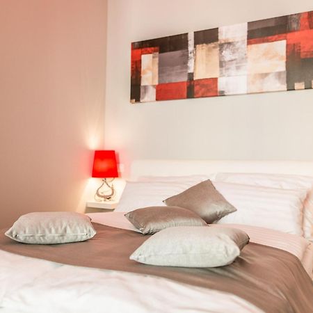 Bp Design Hotel And Apartman Budapest Luaran gambar