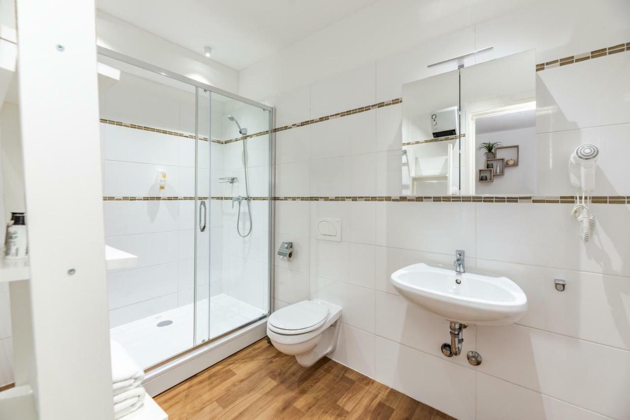 Bp Design Hotel And Apartman Budapest Luaran gambar