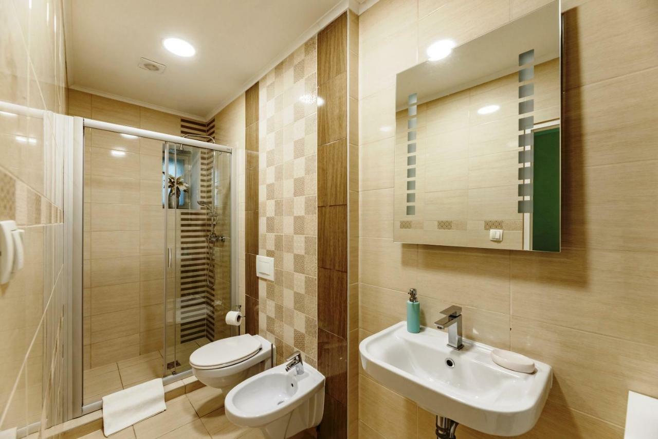 Bp Design Hotel And Apartman Budapest Luaran gambar