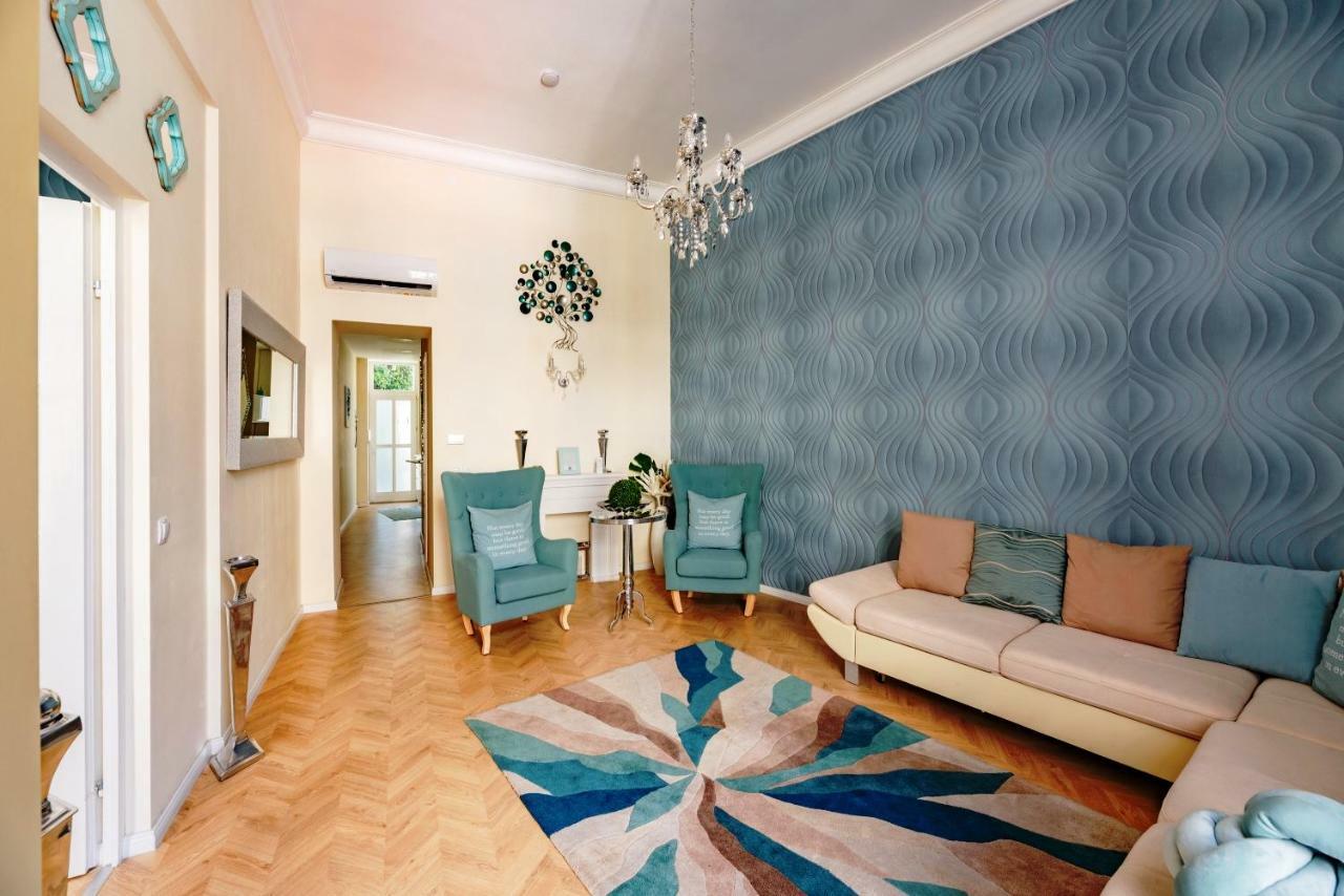Bp Design Hotel And Apartman Budapest Luaran gambar